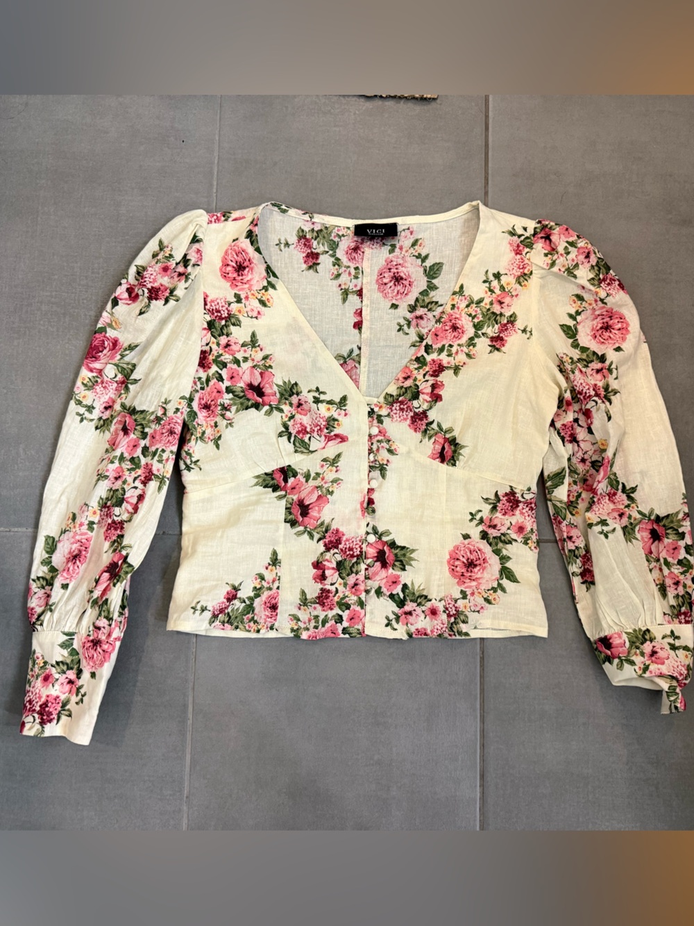 VICI Top Small Floral Cropped Blouse Puff Sleeve Button-Front V-Neck Ivory Pink - Picture 3 of 4
